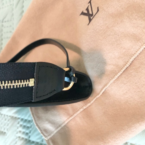 💯Authentic Louis Vuitton Epi Leather Pochette - Picture 2 of 9